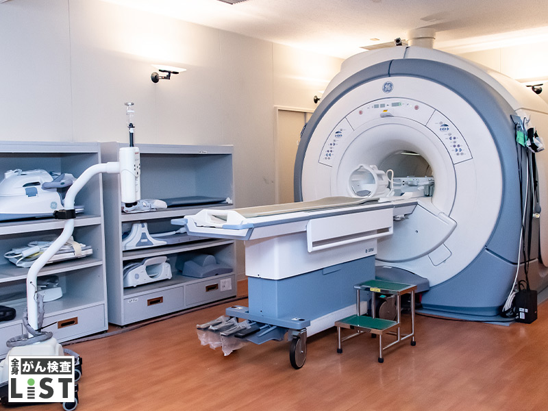 PET-CTとMRIの併用で
がんを効率よく検出する
